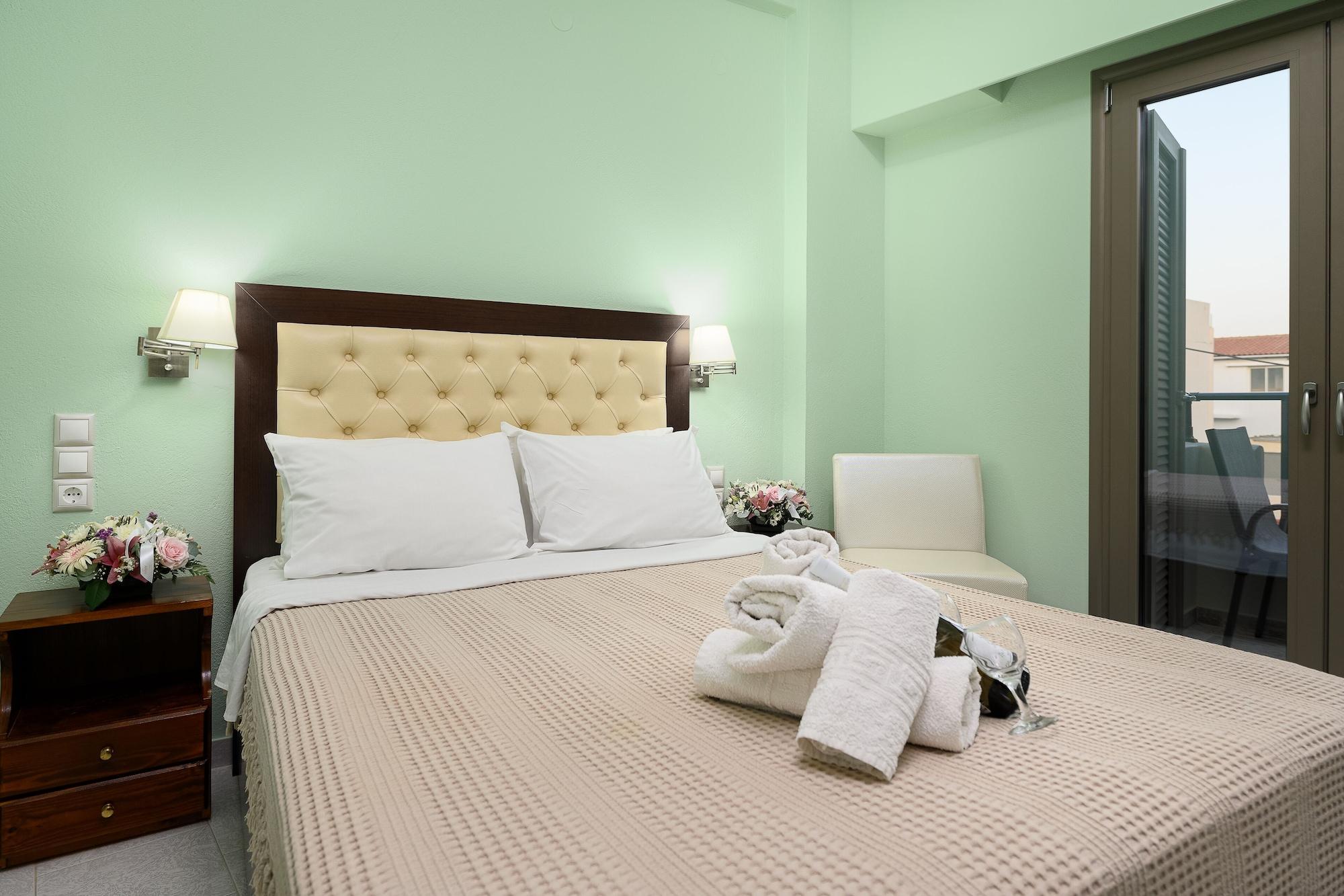 Avra Hotel Agia Galini Екстериор снимка