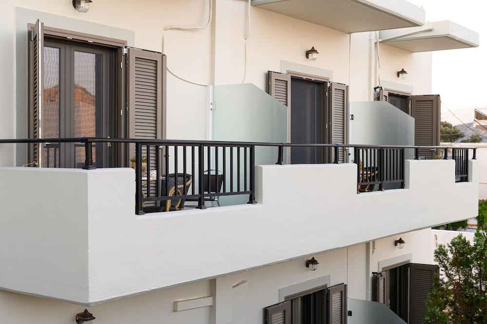 Avra Hotel Agia Galini Екстериор снимка